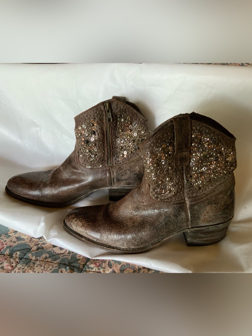 Women's Frye Deborah studded leather Ankle Boots